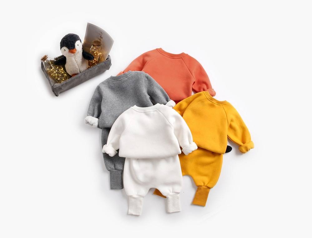 Winter Baby's Cartoon Animal Printed Sweatshirt with Pants Set Winter Baby's Cartoon Animal Printed Sweatshirt with Pants Set