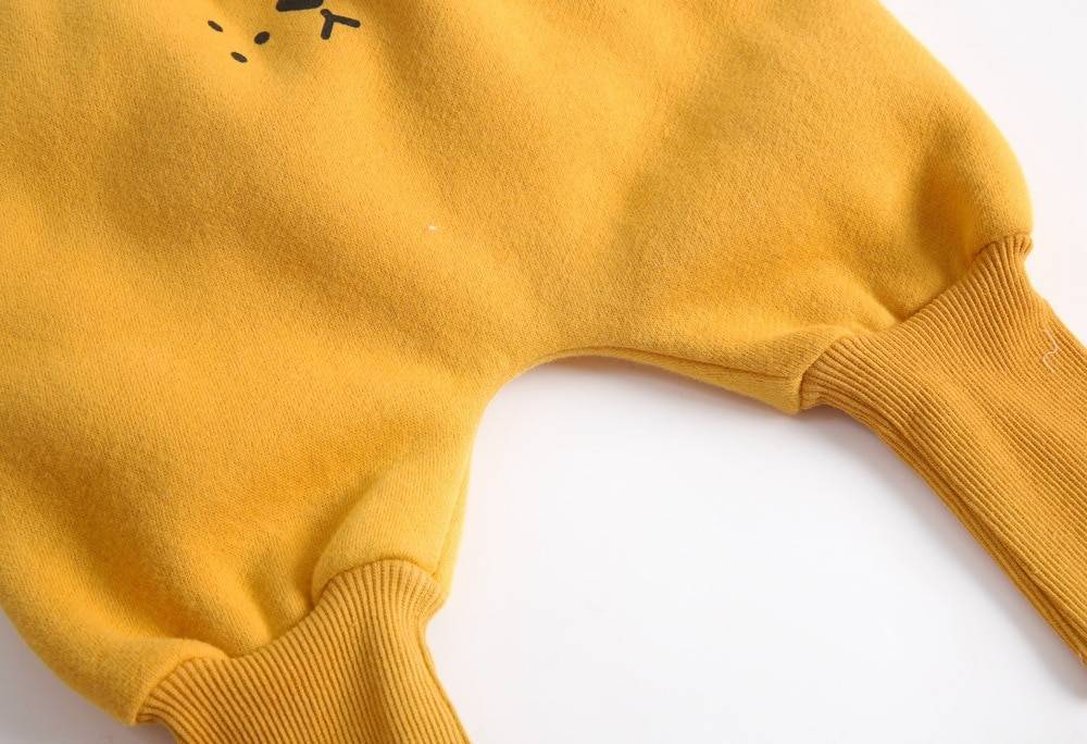 Winter Baby's Cartoon Animal Printed Sweatshirt with Pants Set Winter Baby's Cartoon Animal Printed Sweatshirt with Pants Set